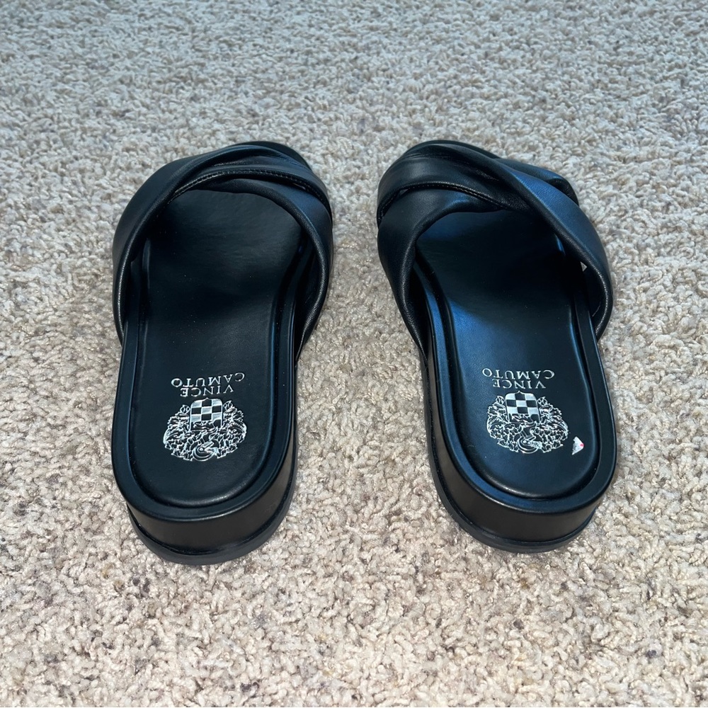 Vince Camuto Krissamel Slide - Picture 3 of 7